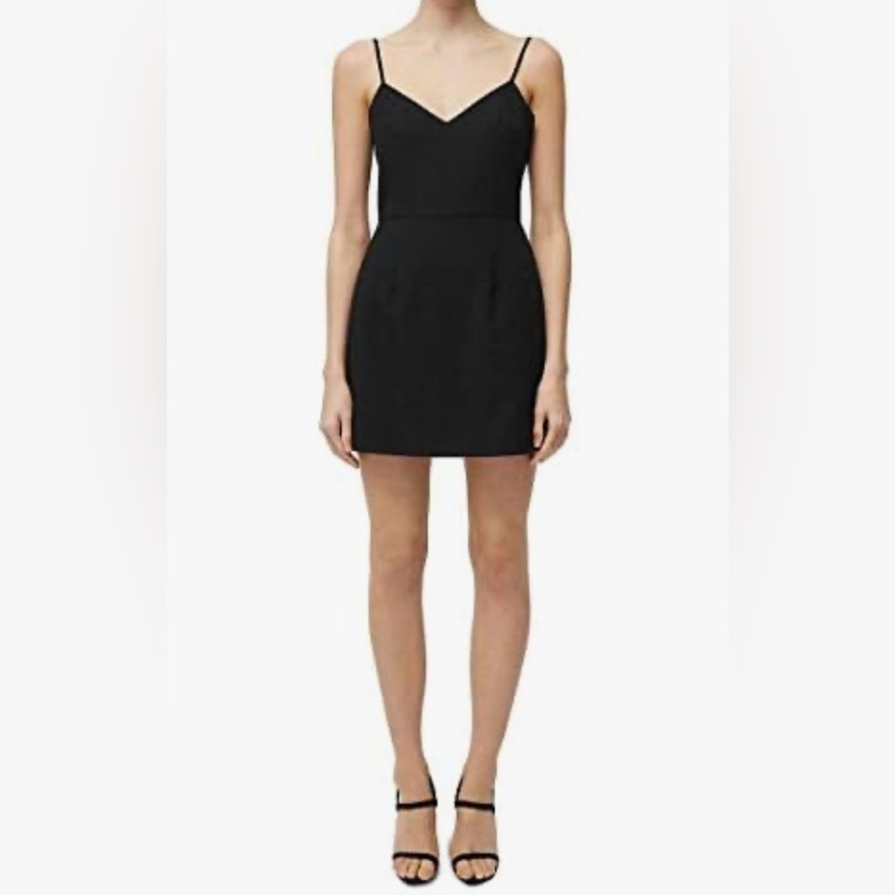 Pre-Owned French Connection Women’s Double Strap Mini dress Color: Black Size: 0